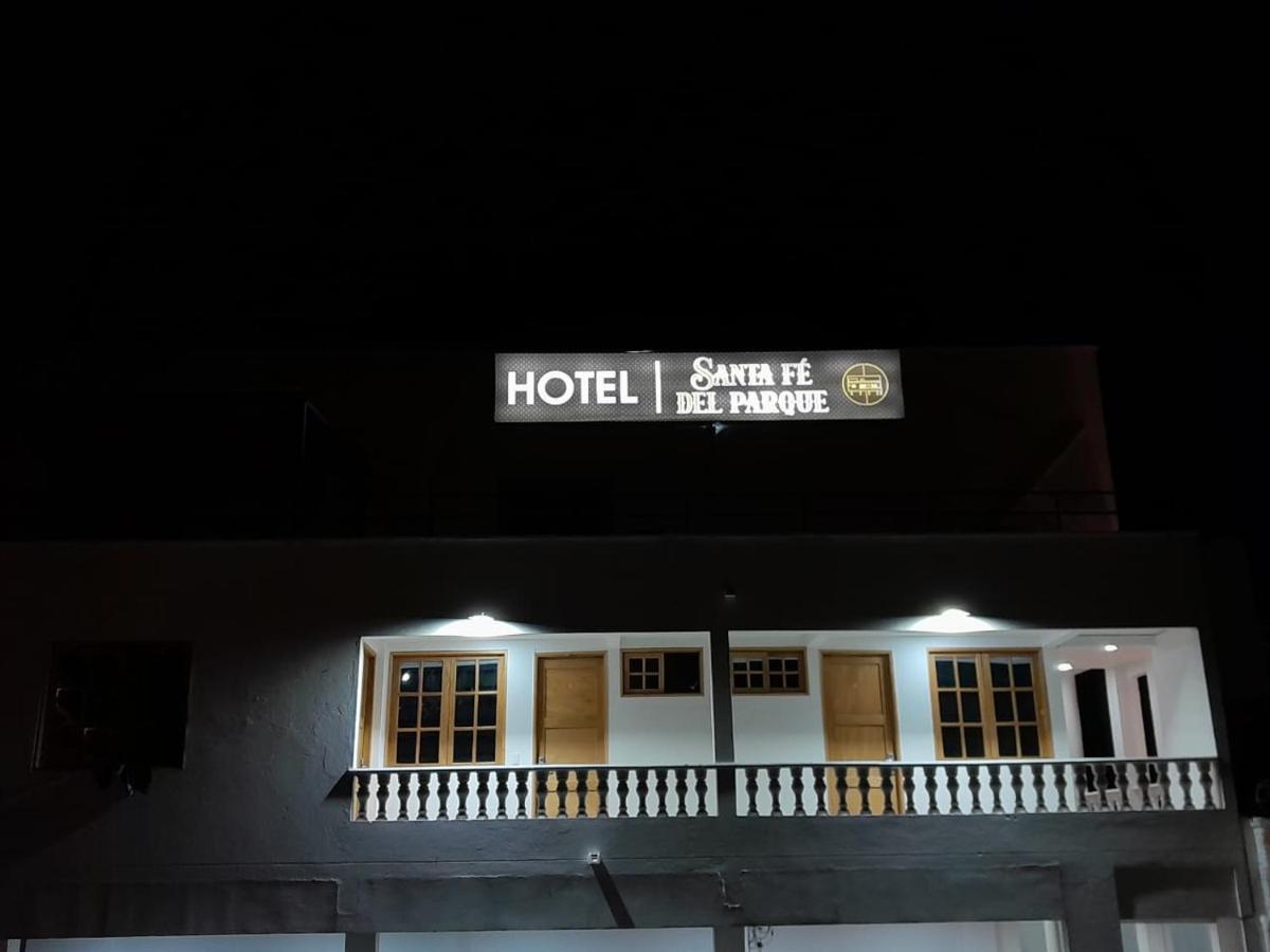 Hotel Santa Fe Del Parque Santa Fe de Antioquia Exterior foto
